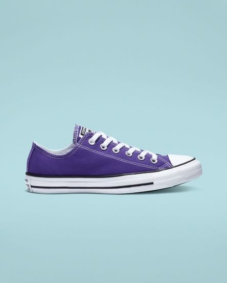 Purple Converse Chuck Taylor All Star Classic Men's Low Top Shoes | AIK7L5381