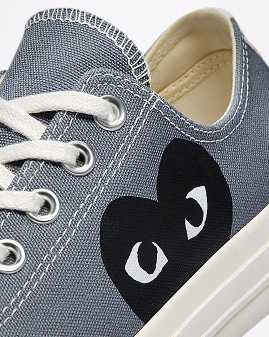 Grey / Black Converse x Comme des Garçons PLAY Chuck 70 Men's Low Top Shoes | CVIL51874