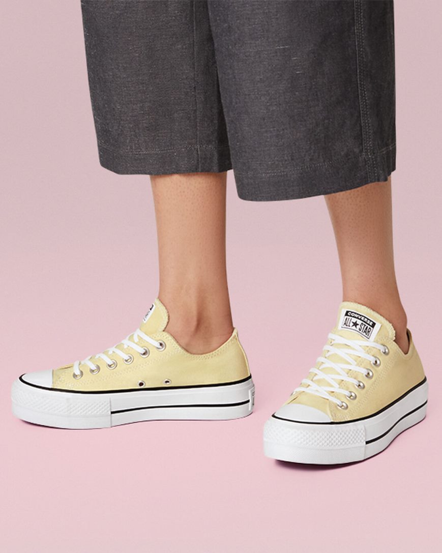 Lemon / Black / White Converse Chuck Taylor All Star Lift Seasonal Color Low Top Women's Platform Shoes | EU18LI579