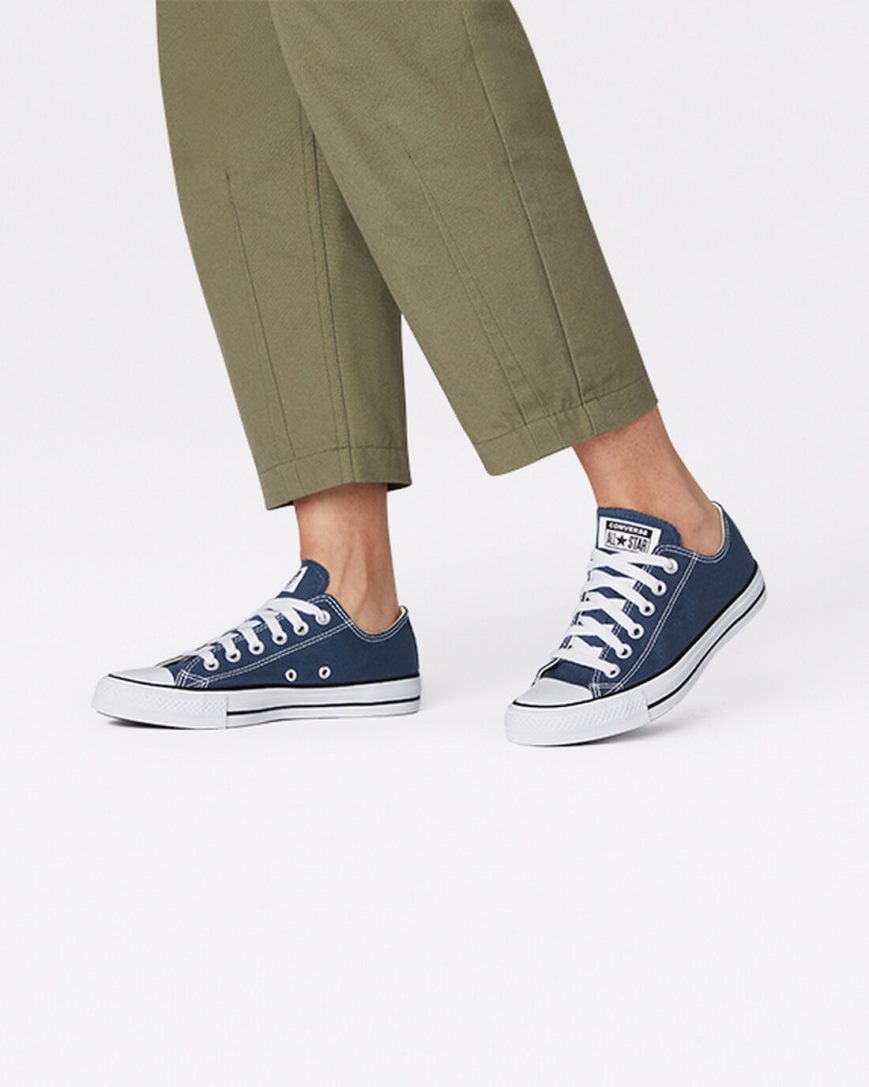 Navy Converse Chuck Taylor All Star Classic Men's Low Top Shoes | TD4I89715