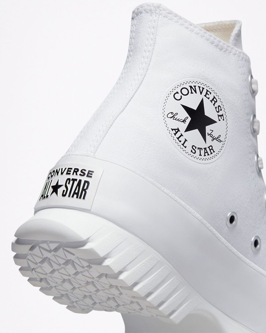 White / Black Converse Chuck Taylor All Star Lugged 2.0 Men's High Top Shoes | GIIK74385