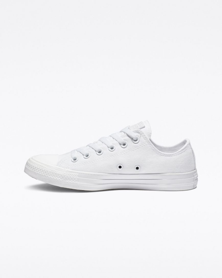 White Converse Chuck Taylor All Star Classic Men's Low Top Shoes | AV493I758