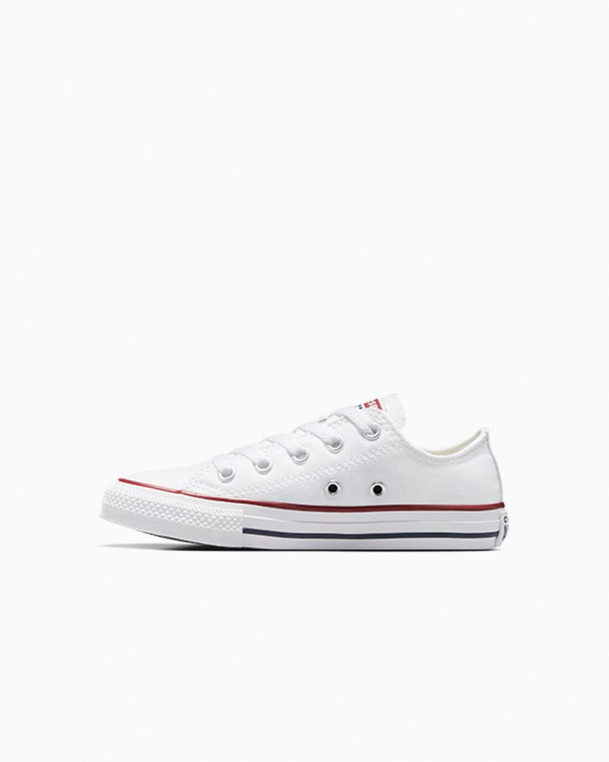 White Converse Chuck Taylor All Star Classic Girls' Low Top Shoes | GJ9LI3854