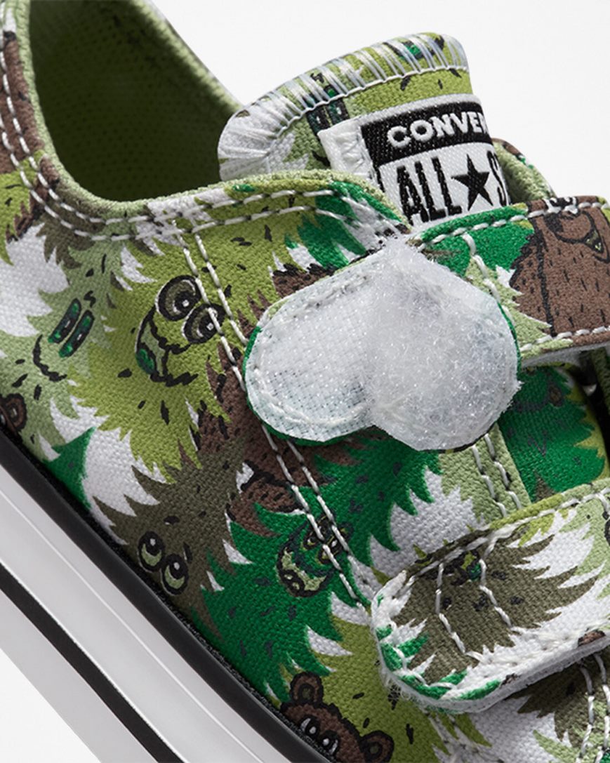 White / Green Converse Chuck Taylor All Star Easy-On Forest Camo Boys' Low Top Shoes | AV8954KI1